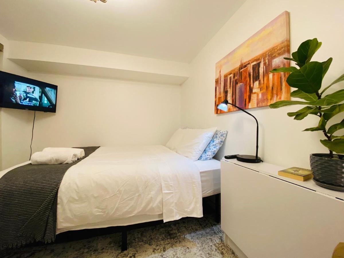 Toronto Bed & Breakfast - Free Parking Dış mekan fotoğraf